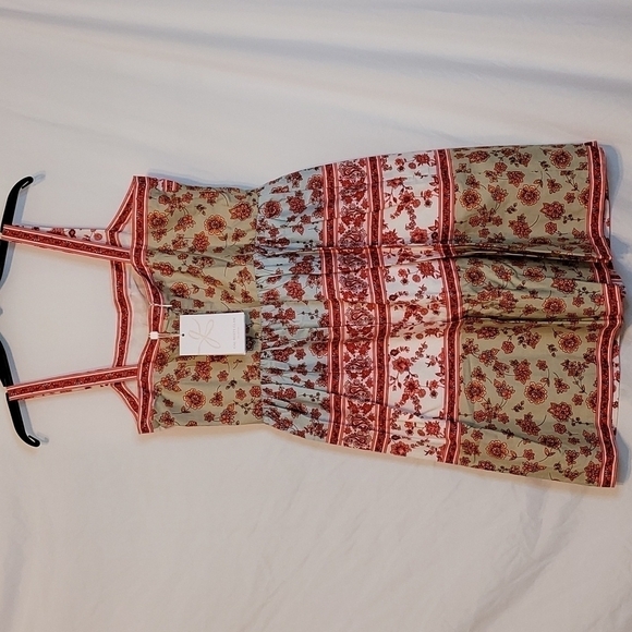 Gal Meets Glam Printed Fit and Flare Dress - Picture 10 of 14